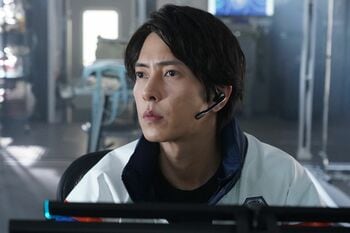 山下智久「限界だ…」“外面モード”に疲れ、白衣を脱ぐシーンに「萌え」「かわいい」の声『ブルーモーメント』