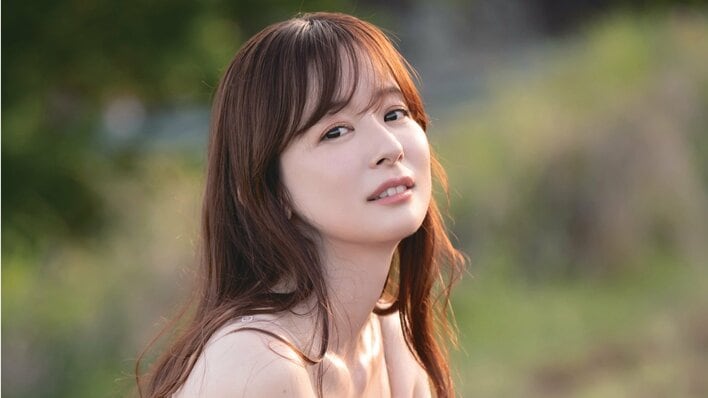 皆藤愛子 16年ぶり写真集で魅せる“自然体の輝き” オーストラリアの大地で魅せる！解放感あふれる様子