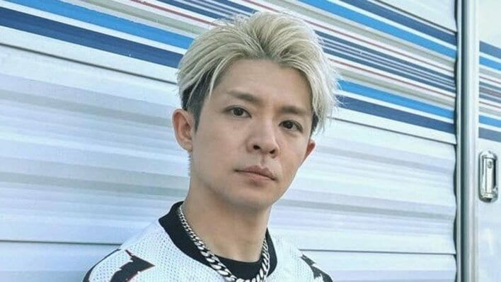 【画像7枚】Number_i岸優太 “胸筋育ち過ぎ”なTシャツ姿を見る