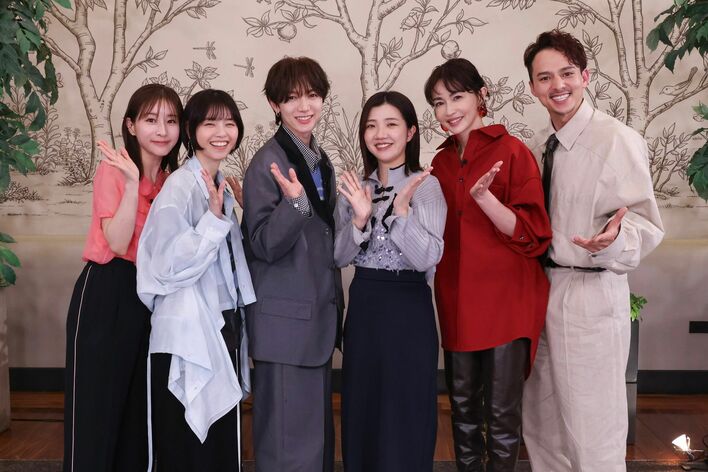 B.L.T.編集部 西野七瀬、田中みな実、長谷川京子他　サイン入り写真 img_efe4556ab24cad1875cfe53c1a