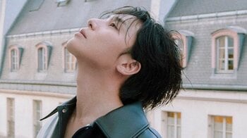 大人の色気あふれる！『梨泰院クラス』で人気の俳優パク・ソジュン リラックスした表情の至近距離ショットなど先行カット公開 魅力が詰まった写真集『Unveiled』発売決定