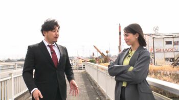 滝沢カレンがロケットを作っているとうわさの超危険な電気店に潜入！