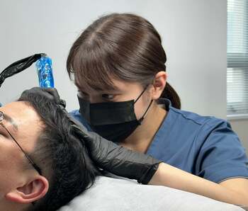 「毎朝、鏡を見るのが怖くなくなった」薄毛に悩む人に寄り添う、頭皮アートメイク専門看護師・吉田れいの想い