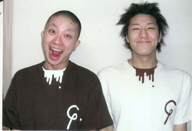 松尾ちょい怖w」チョコプラ“別人”20年前の宣材写真を完全再現！NSC卒業