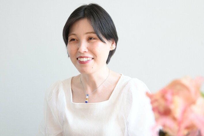 【画像】コンビ結成から事務所退所まで赤裸々告白した元尼神インター・誠子を見る