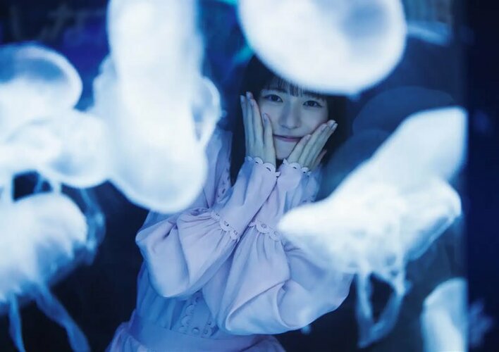 日向坂46・正源司陽子が思い出の水族館で撮影 日向坂46の未来を語る 正