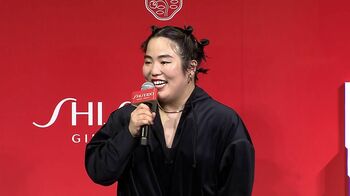 ゆりやんレトリィバァ、ケガ復帰後初の公の場で「心も体も肌も健康にいきたい」