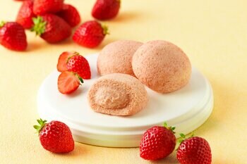 ≪博多土産≫ カスタードケーキの新作は『あまおう苺』の味わい。 【I LOVE CUSTARD NEUFNEUF】から博多でしか買えない！苺と愉しむスイーツが、2/21（土）より新発売！