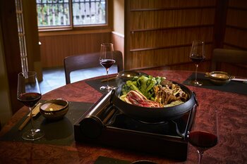 【2026年3月5日開店】創業165年 京都・東山の老舗「三味洪庵」が、白川のせせらぎを独占する1日3組限定の隠れ家個室『京都別邸』を京町家にオープン