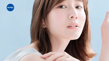 田中みな実 透き通るような美肌を披露！洗顔のコツは「とにかく摩擦をおこさない」