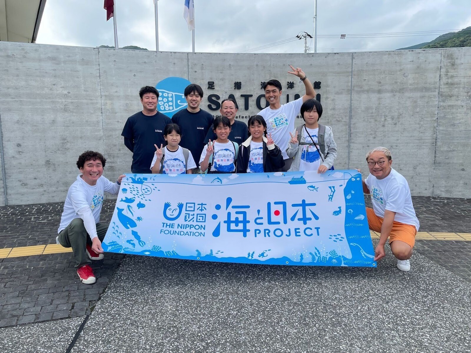 台湾キッズポップスLP 謝 小魚+迷你兵團/陸海空大進撃 台湾キッズポップスLP 謝 小魚+迷你兵團/陸海空大進撃