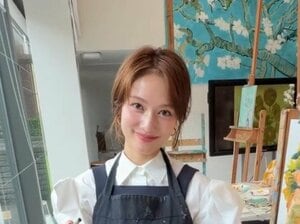 谷まりあ “才能ありすぎ”なヒマワリの絵を披露！海外ワークショップでアートに取り組む姿に「めっちゃ上手」「素敵です」