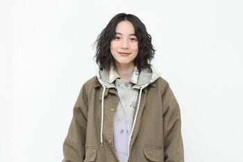 「たとえ別れが来てもその先に残るもの」のん監督主演MV「夢が傷むから」創作の裏側を語る