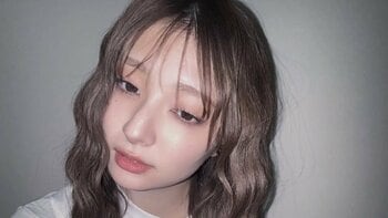 吉川愛 大胆すぎるイメチェン姿が話題！「イケメンすぎる！恋！」「息できないって！」色っぽい視線で魅了