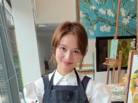 谷まりあ “才能ありすぎ”なヒマワリの絵を披露！海外ワークショップでアートに取り組む姿に「めっちゃ上手」「素敵です」