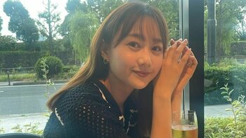 “ふっくらおなか”披露「日本イチ一緒に飲みたい美女」第1子妊娠中の高田秋 “神秘的”マタニティフォト撮影の裏側に実は…