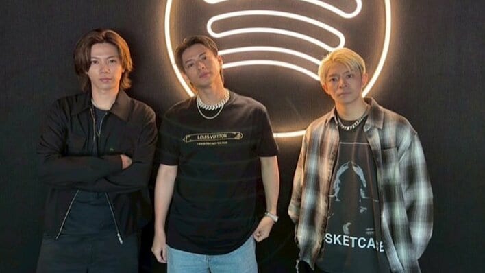 【写真14枚】カチューシャ付けディズニーを満喫する神宮寺勇太を見る