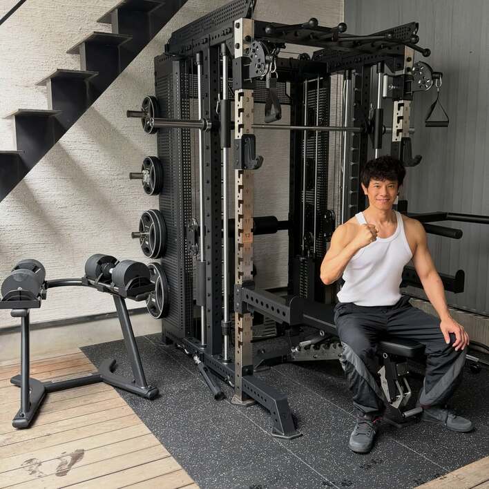 筋トレマシン 庄司智春 自宅に設置した“大型筋トレマシン”を披露！ジムさながらの