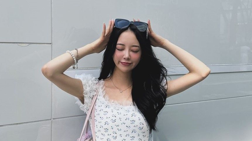 腰の位置高すぎ！元乃木坂46・堀未央奈 タイトな超ミニ丈ワンピ