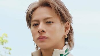 平野紫耀 超どアップ横顔に「罪レベル」とファンもん絶！色気漂う“まるで貴公子のよう”なブルーシャツ姿公開「透明感はんぱないね」