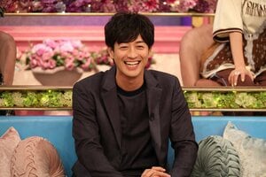 竹財輝之助「自分から妻をデートに誘ったことがない」モテ続ける“クズ男役のプロ”が明かした素顔に「最高じゃん♡」と指原莉乃も魅了