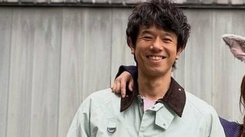 庄司智春 “俺のオンナ”に有名なジャケ写ポーズをお願い！うさ耳つけたノリノリな姿に「ナイスカメラマン！」「愛がものすごい伝わる」