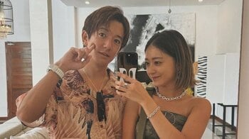 「自然体が素敵！」みちょぱ&大倉士門 2人だけの誕生日旅行でオーストラリアへ！胸元ざっくりのオシャレコーデで満喫「最高な場所だった〜」