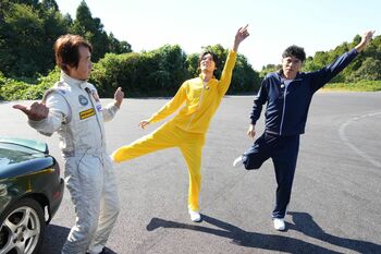 萩原利久 初挑戦のドリフトに超真剣！アクセルのタイミングに苦戦し「クソー！」と絶叫