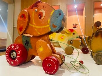 おもちゃ美術館 初の対話型鑑賞プログラム　＜企画展・動物玩具展＞で「おしゃべり鑑賞会」初開催。世界の動物を比べてみよう