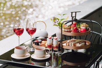 【京都The Shinmonzen】冬を彩る華やかなフェスティブアフタヌーンティー