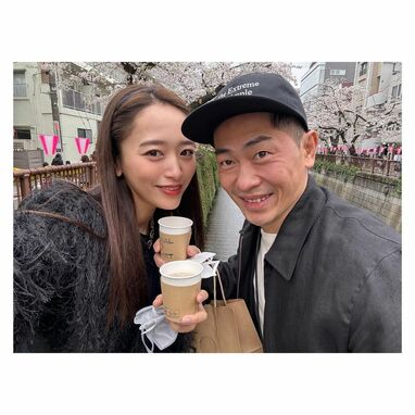 近藤千尋さんTV着用☆SOLOTEXツイルタックフリルジャンパースカート 200 近藤千尋 夫・ジャンポケ太田と目黒川でお花見ショット ＆ 第3子妊娠