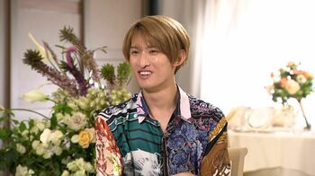 向井康二「Snow Manに誘われなかったら辞めていた」孤独だった過去とメンバーとの絆