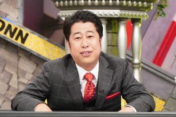 ウエストランド・井口浩之「この3人と映りたくない」と必死の抵抗も…相方・河本太＆TKOとハグして再起を誓うハメに！