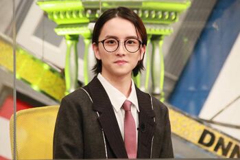 板垣李光人、ガマンするのをあきらめて大爆笑！？銀シャリ橋本が“仮想現実”の最前線を体験