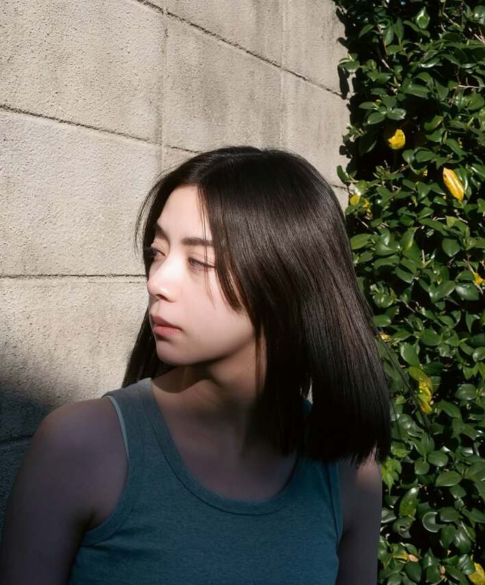 池田エライザ ナチュラル表情の横顔ショット披露！29歳誕生日を報告し