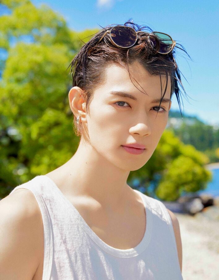 佐野勇斗 6年ぶりの写真集を発売へ 本人厳選の表紙カットには「浴槽