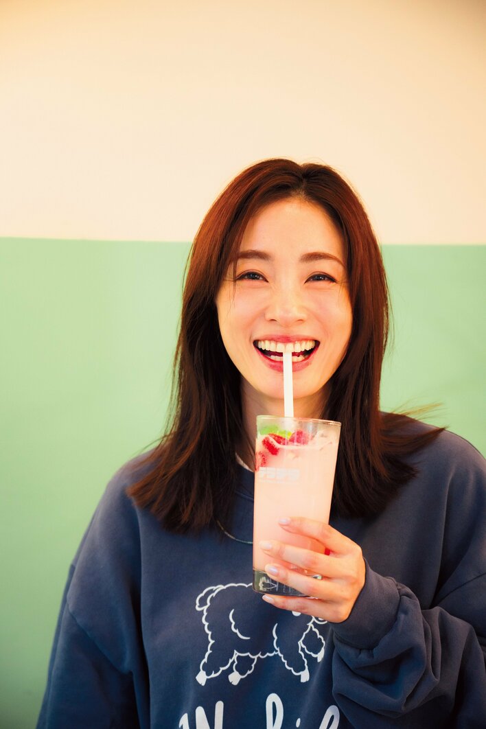 3児の母 上戸彩(39)話題の15年ぶり写真集『Midday Reverie』お気に入り