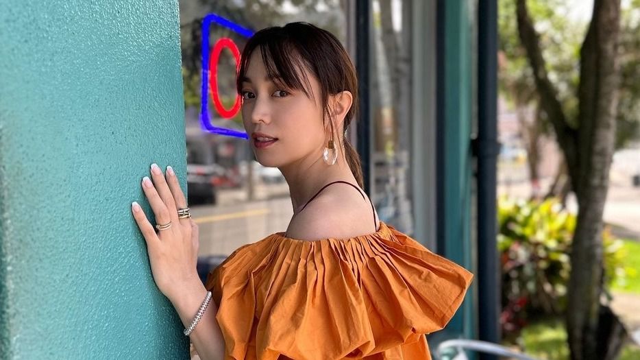 変わらぬ美」“エビちゃん”こと蛯原友里（44） ハワイ満喫ショットで