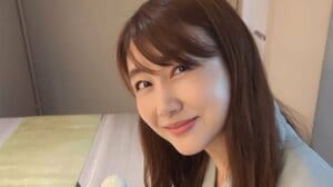 安めぐみ 10歳長女が1歳次女をぎゅっと抱いた愛らしい姉妹ショット公開！ファンから「素敵な写真」「かわいすぎです」