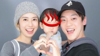 フジ山﨑夕貴アナ 夫・おばたのお兄さん 岡山の父母と長男(0)の3世代ショット公開　夫婦でハートポーズも披露