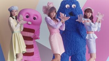 深田恭子、多部未華子、永野芽郁の“三姉妹”が「淋しい熱帯魚」に合わせてダンス