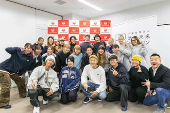 若者の海外旅行離れが社会課題となっている今、若者が海外へ行くきっかけをつくる。JALカードがその第一歩になりたい。