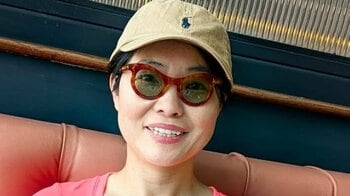 イモトアヤコ 真っピンクの“夢カワ”Tシャツ姿のワケとは？海外ロケ最終日のハプニングを報告「すごくショックだったけど…」