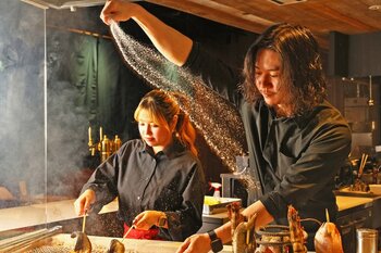 【天王寺・歓送迎会】炭火が踊る"原始焼き"で最高の門出を！「炉端と海鮮」が8名以上の予約で主役1名無料特典を提供スタート