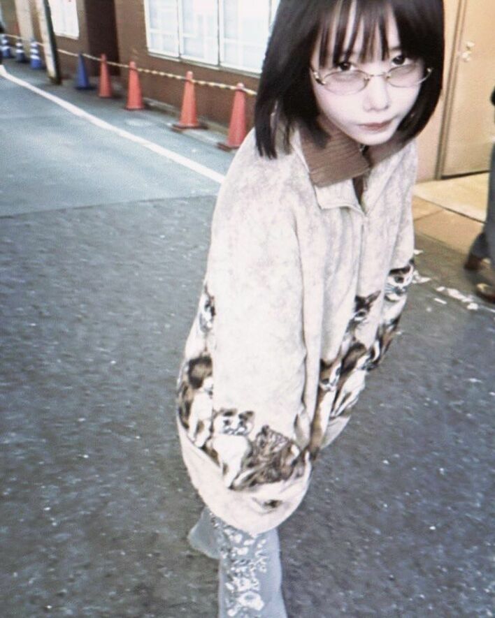 猫の恩返しだ」あのちゃん センス溢れる“僕服”姿の街角ショット 猫の恩返しだ」あのちゃん センス溢れる“僕服”姿の街角ショット