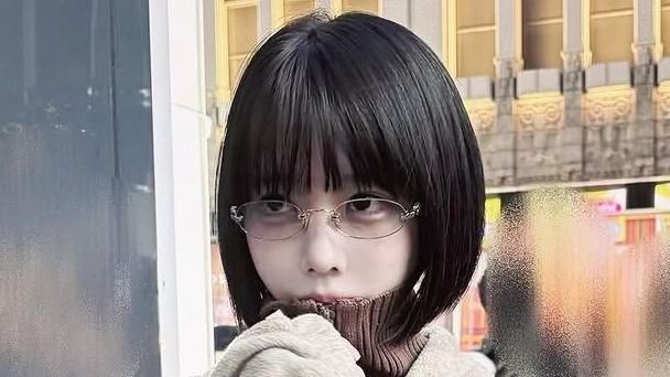 猫の恩返しだ」あのちゃん センス溢れる“僕服”姿の街角ショット