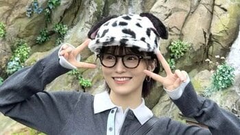 「おへそがチラッ」山本彩 ディズニーハロウィン満喫ショット！ふわふわワンちゃん帽子でチュロス持った無邪気な笑顔に「天使ちゃん」