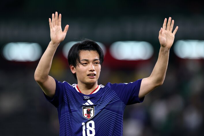 サッカー上田綺世 ゴールバー越えの“空飛ぶ驚異的な瞬間”が話題！「バケモン」「意味分からん」とネット衝撃【FIFAワールドカップ2026】