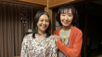 【かわいい親子】小泉今日子＆三田佳子の“実家”オフショットにファン大興奮！中井貴一“お義母さん”との2ショットも『続・続・最後から二番目の恋』