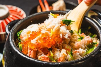 【会席料理】蟹をふんだんに使用した逸品を取り揃えた、冬の味覚を堪能する「蟹尽くし会席」が期間限定で登場 | 沖縄・ラグナガーデンホテル